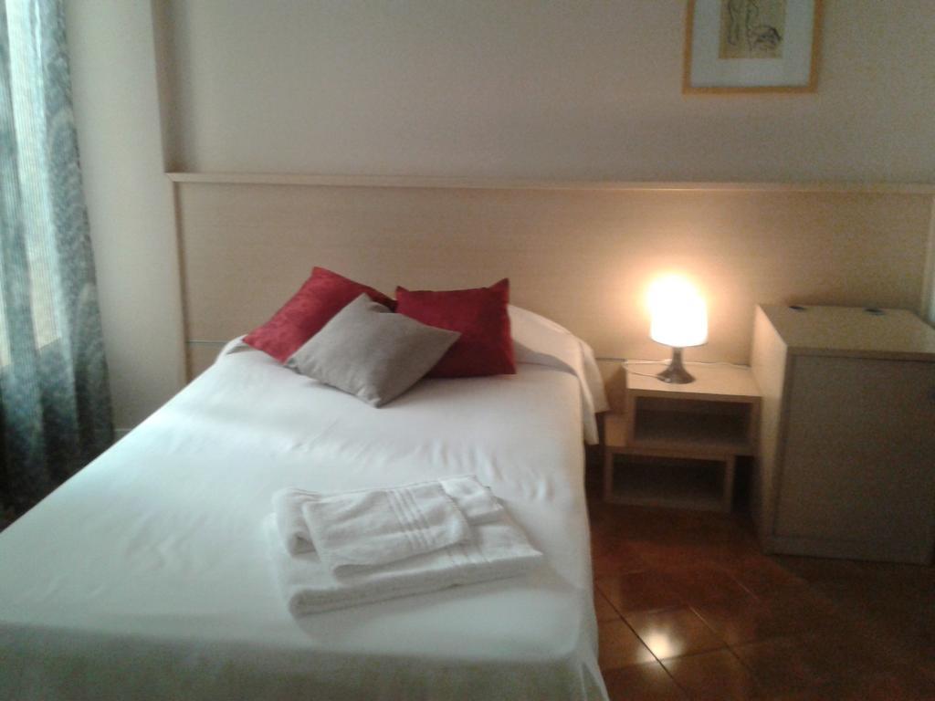 Domus Roma Otel Oda fotoğraf